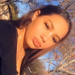 Meet your Posher, Ayana